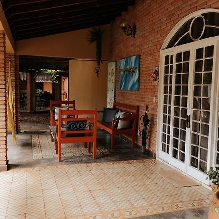 Hotel Pousada Chale Das Flores Sertãozinho Екстериор снимка