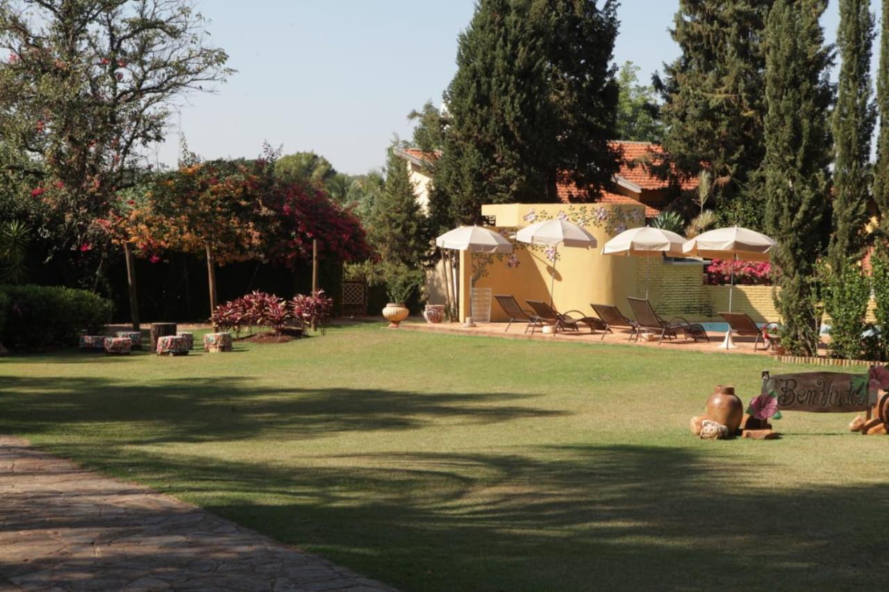 Hotel Pousada Chale Das Flores Sertãozinho Екстериор снимка