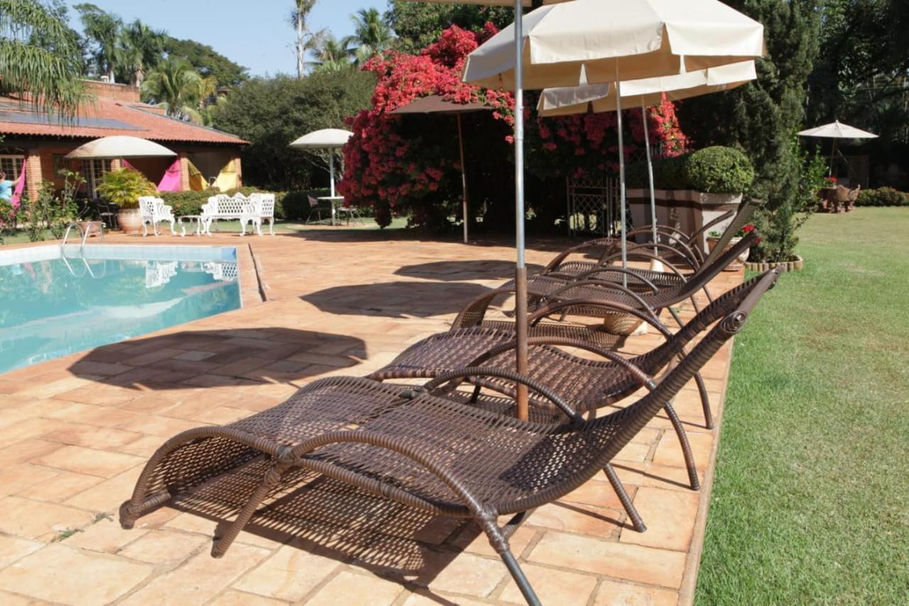 Hotel Pousada Chale Das Flores Sertãozinho Екстериор снимка