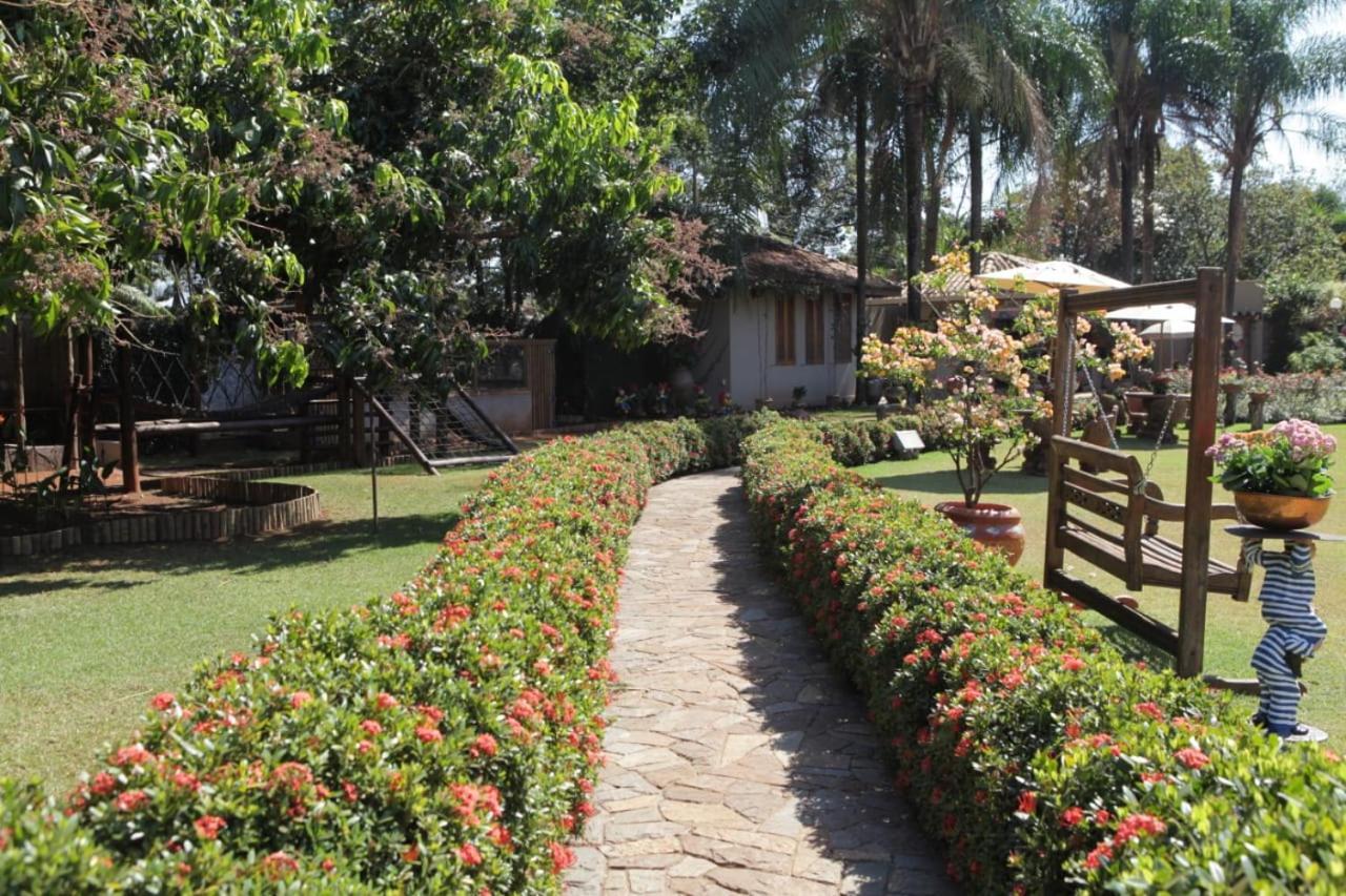 Hotel Pousada Chale Das Flores Sertãozinho Екстериор снимка