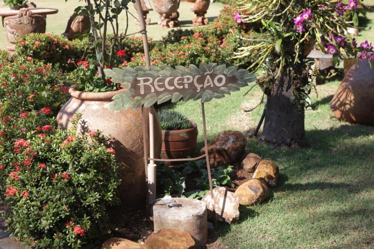 Hotel Pousada Chale Das Flores Sertãozinho Екстериор снимка